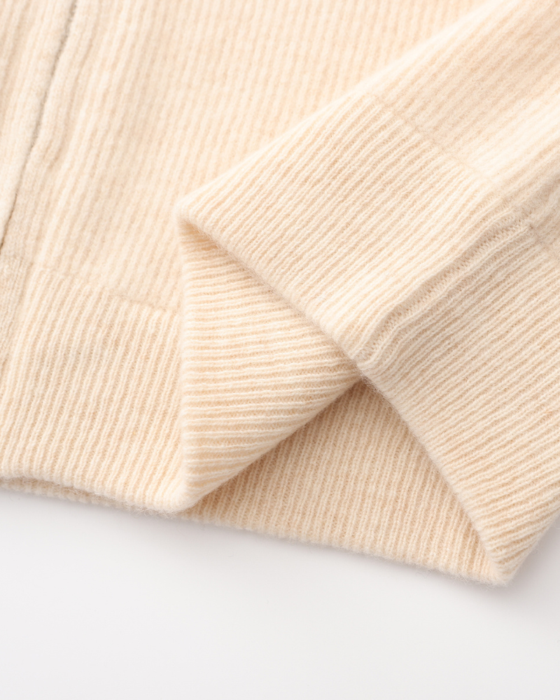 100% Cashmere Vest editorial view beige cashmere Italian Design