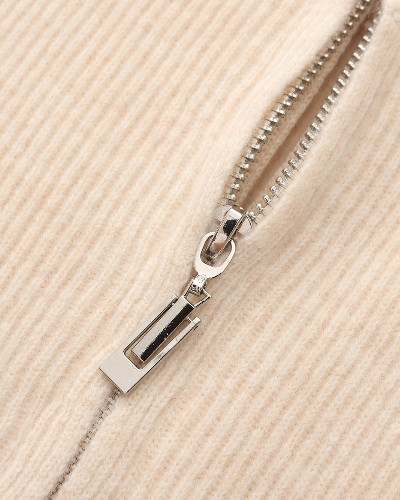 100% Cashmere Vest product view beige cashmere Italian Design