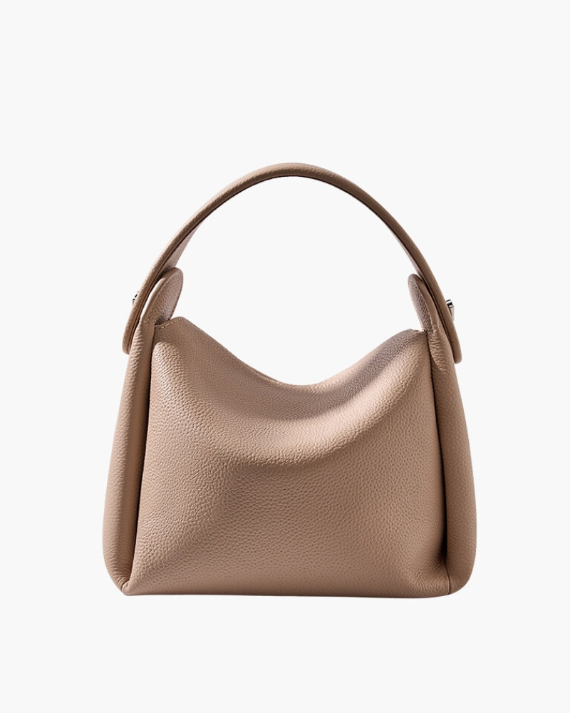 Classy Lady Handbag on-body view beige bag Italian Design