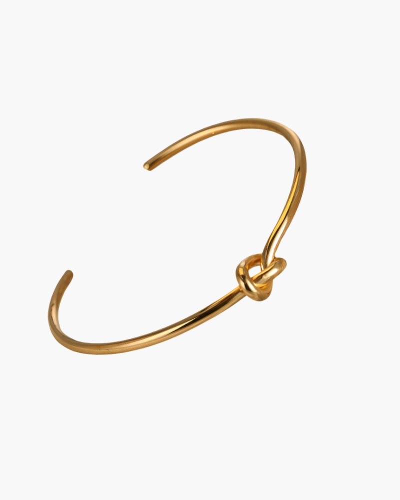 Eternity Knot Bracelet on-body view gold piece Italian Design