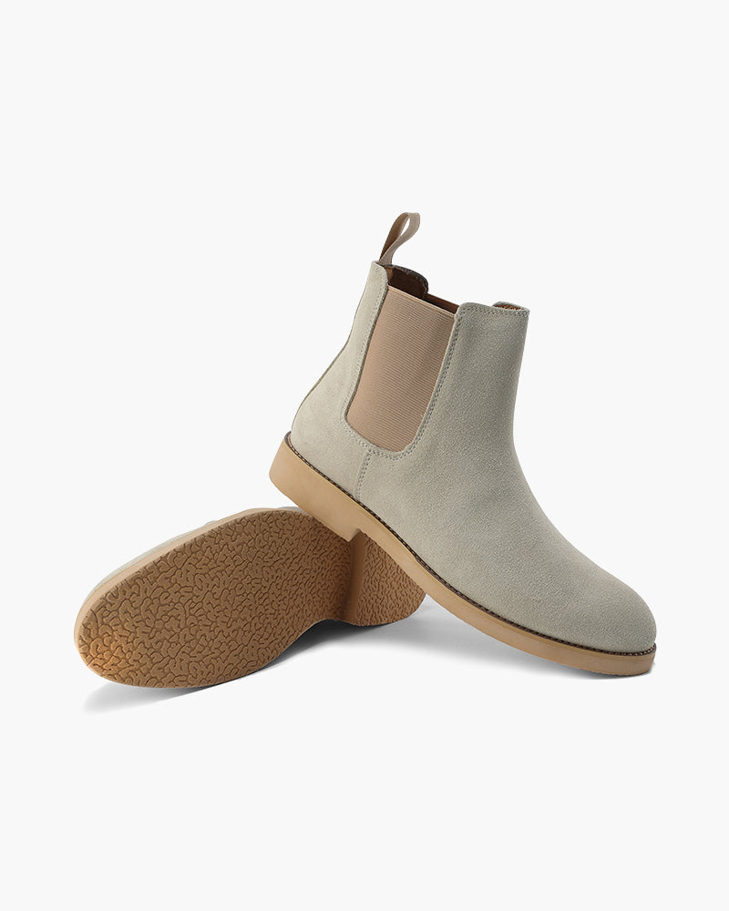 Old Money Chelsea Boots lifestyle view black (leather) shoe Italian Design