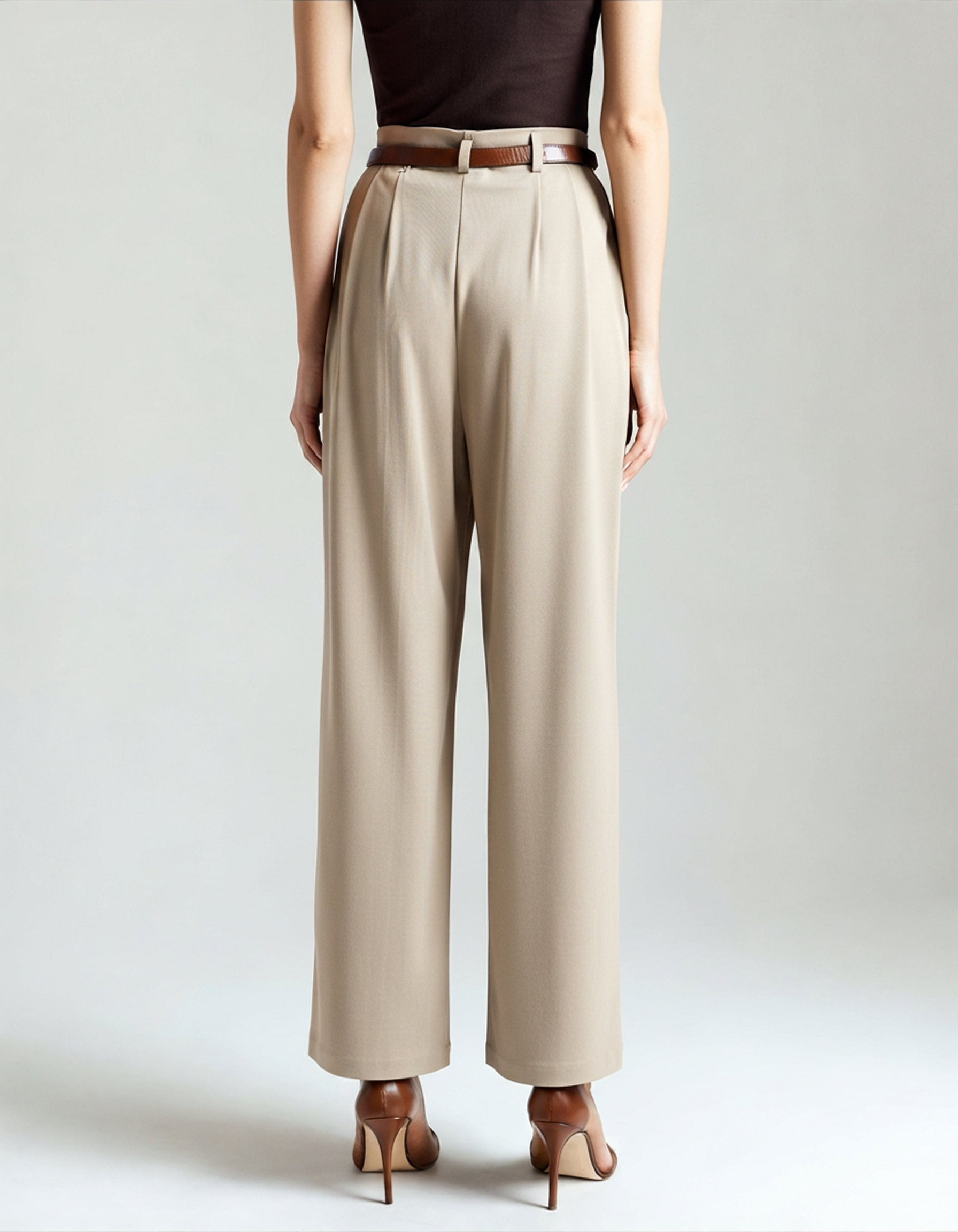 Capri Pants lifestyle view white trouser Italian Design