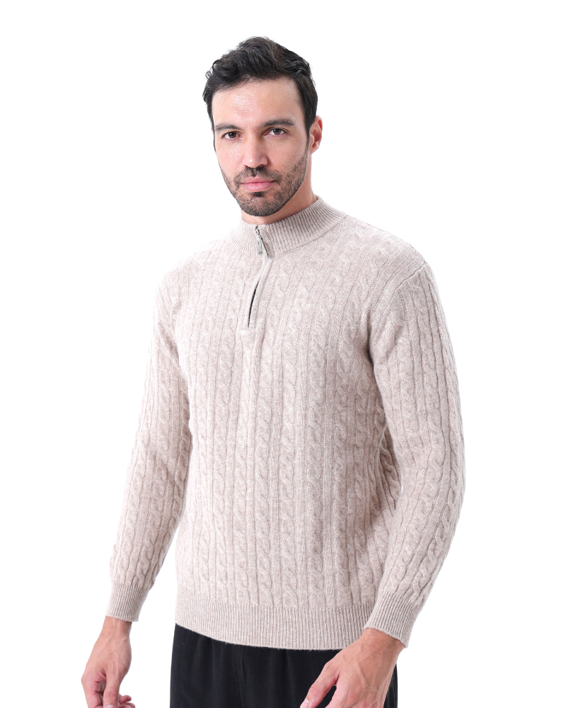 Foto do Suéter Bellagio da Pianizzo em 100% cashmere com half zip, gola alta e acabamento refinado