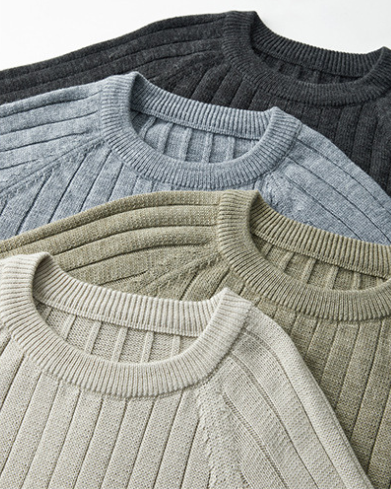 100% Premium Wool Sweater on-body view gray premium wool Italian Design