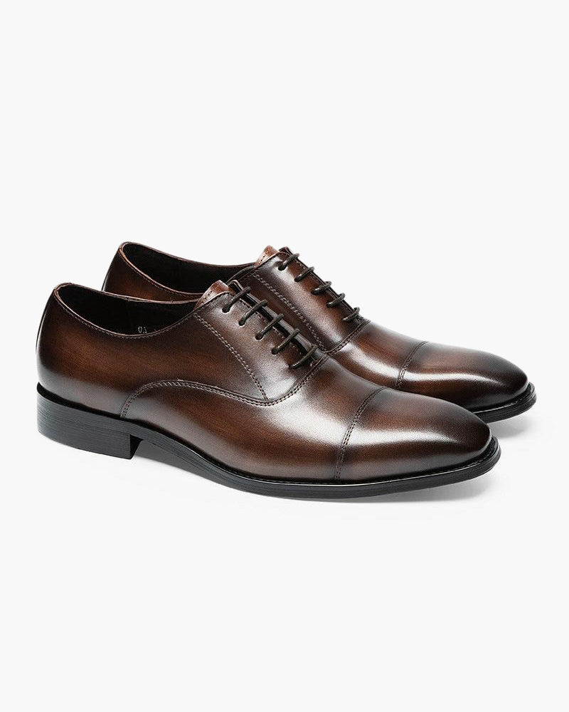 Close-up of Pianizzo Classic Leather Shoes – Firenze in Brown, showing fine stitched detailing and smooth polish.